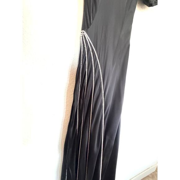 markarian maxine gown with crystal black US2 - Picture 4 of 11